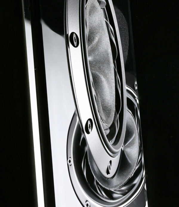 Monoprice 8" Powered Studio Monitor Speakers - Image 3