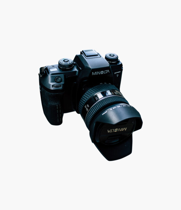 Minolta Dynax 7 35 mm SLR Film Camera + 24-105 mm Lens