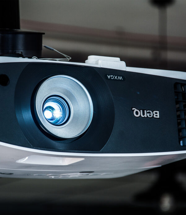 BenQ WXGA Projector Silver - Image 3